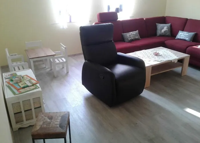 Kreuzdellenhof _ Hembach