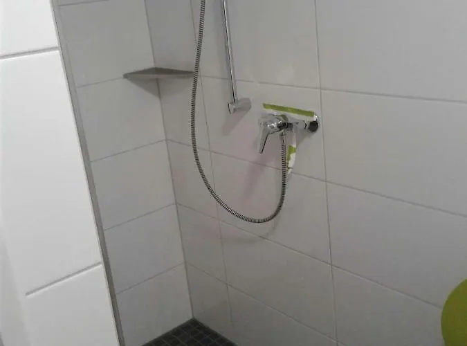 Kreuzdellenhof _ مزرعة للإقامة *